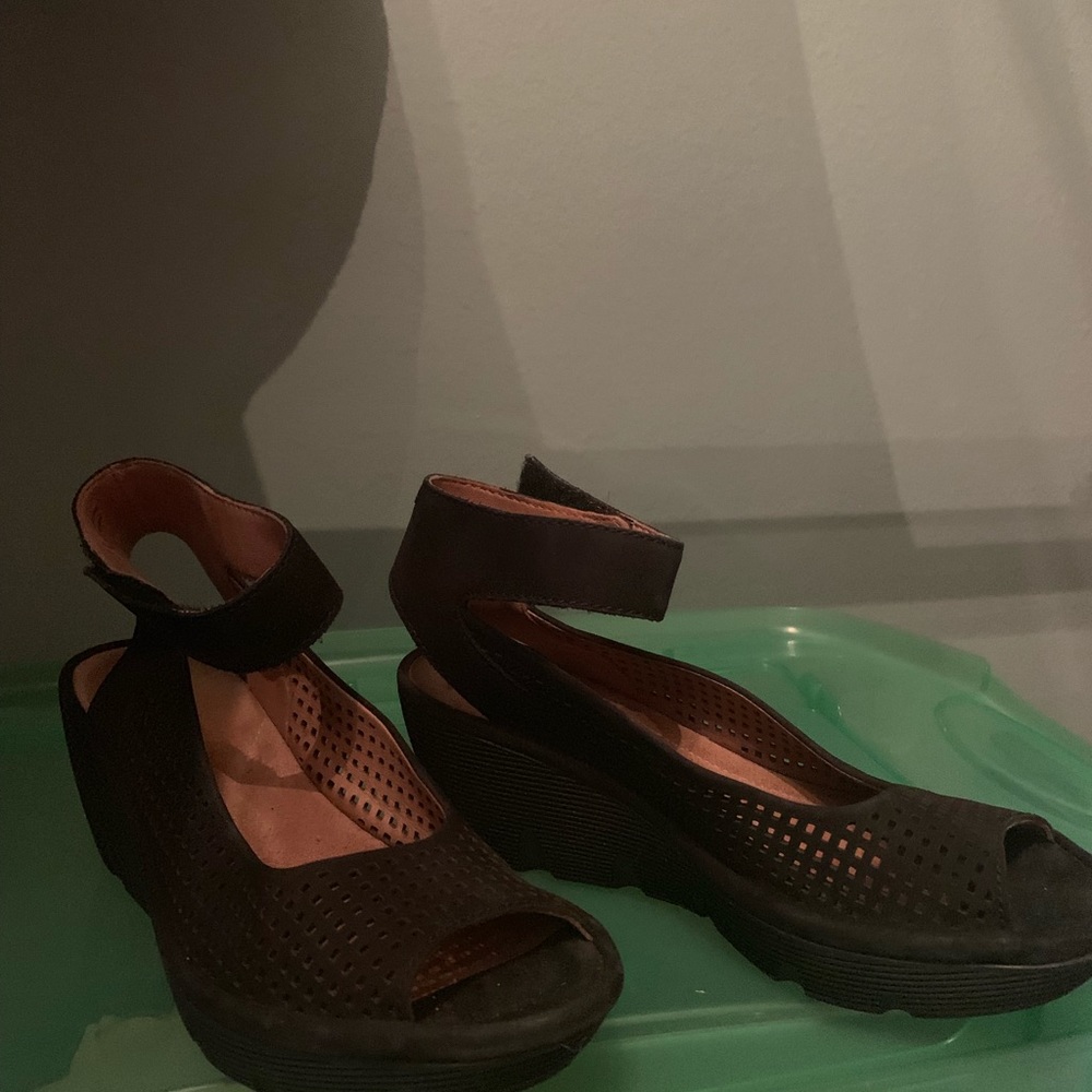 Clark’s ankle strap black